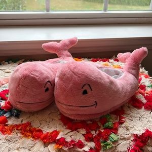 Vineyard Vines Whale Slippers - Kids Size L